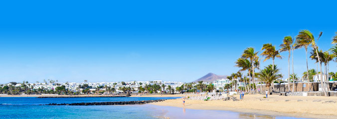 Het strand van Costa Teguise