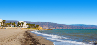 Strand aan de Costa Almeria Spanje