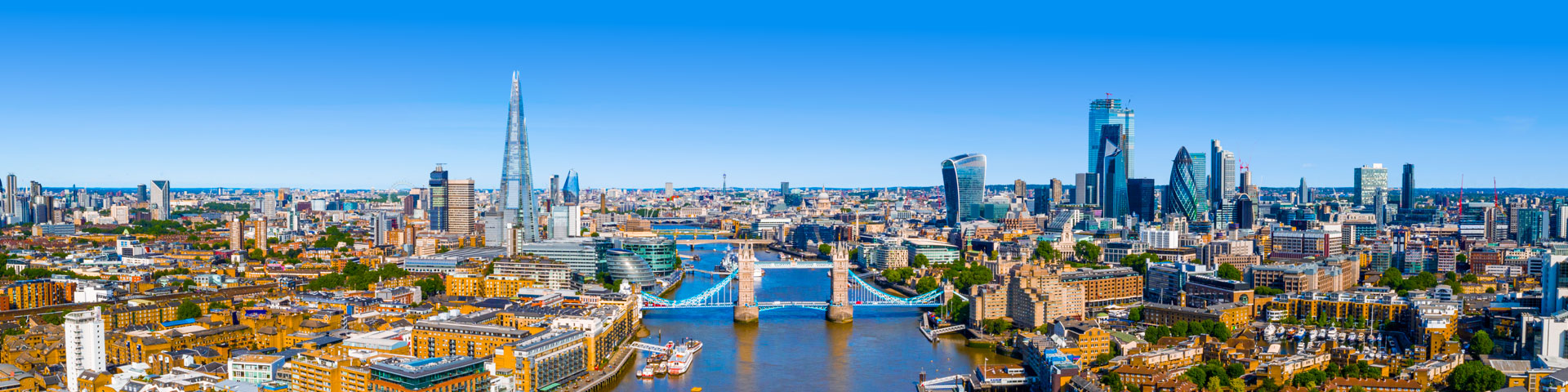 Uitzicht op de Tower Bridge in Londen