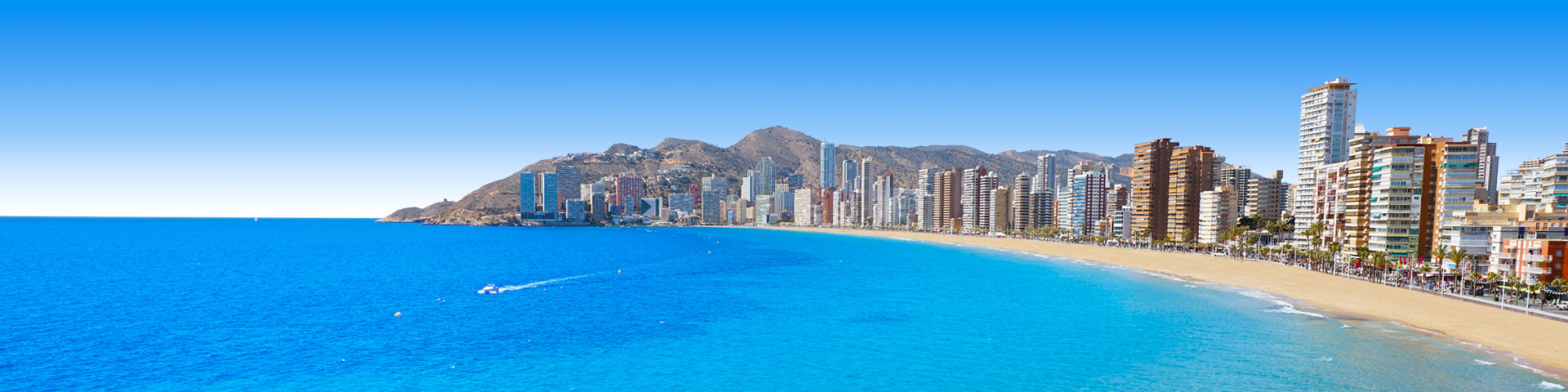 Skyline van Benidorm met zee en strand