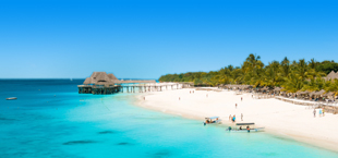 Witte stranden en helder blauwe zee in Tanzania