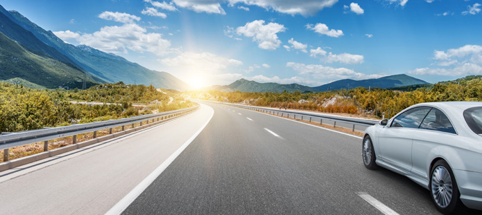 Snelweg voor een lange autoreis