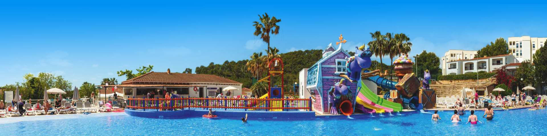 Waterpark met glijbaan in Spanje 