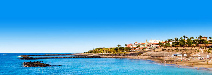 Uitzicht op Costa Adeje vanuit de zee