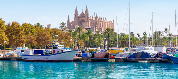 Bootjes in de haven op de Balearen