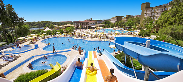 Waterglijbanen op vakantie